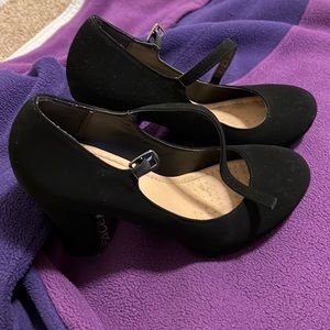 Y-not black chunky heel